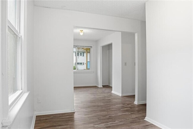 Building Photo - 1486 Old Virginia Beach Rd