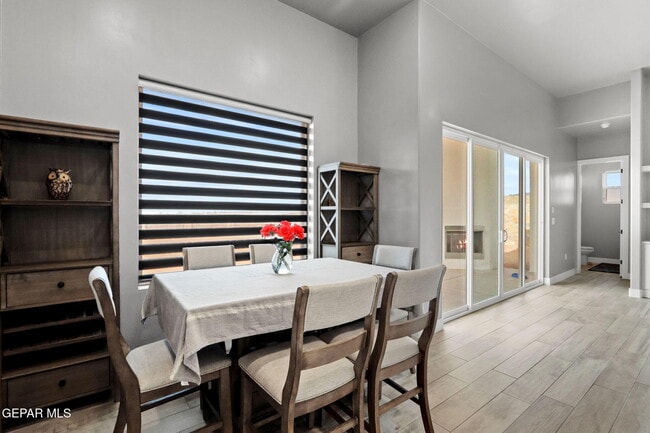 Building Photo - 7373 Cimarron Rim Dr