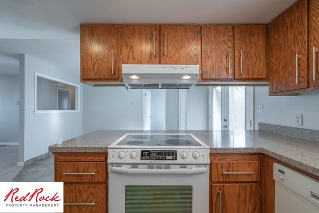 Building Photo - Bright & Spacious 3-Bed, 2-Bath Home in Wa...