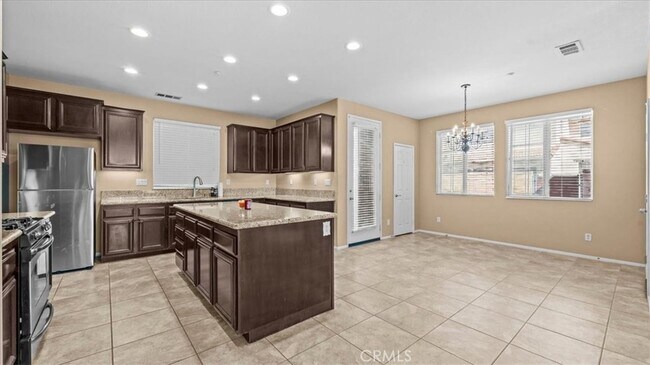 Building Photo - 15876 Parkhouse Dr