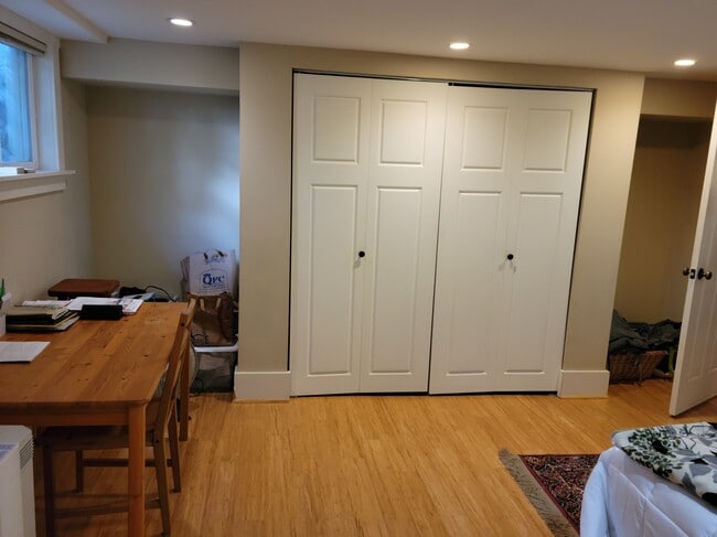 generous closet with shelves - 2109 31st Ave S