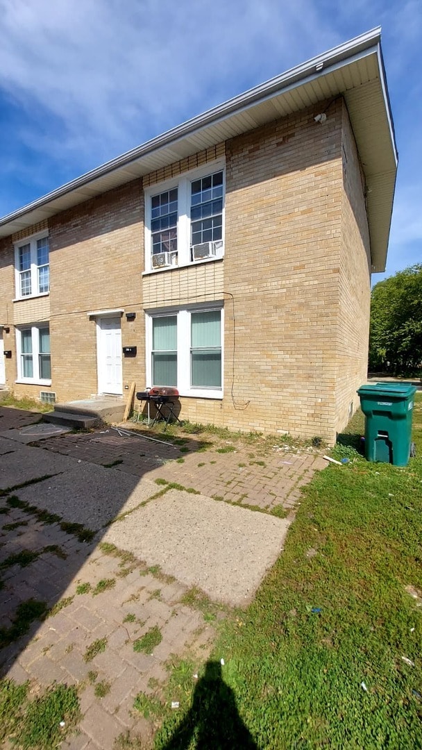 Building Photo - 2204 Hebron Ave