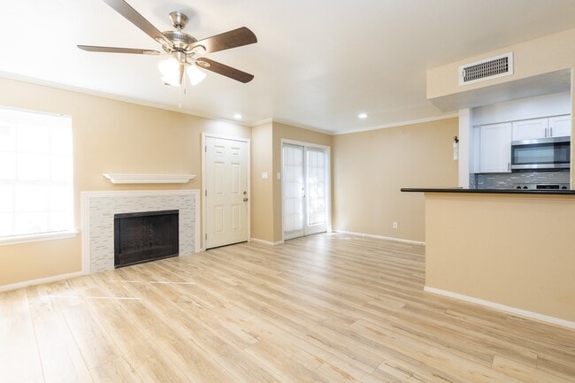 Building Photo - 14600 Fonmeadow Dr