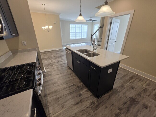 Building Photo - 1751 Eastfall St