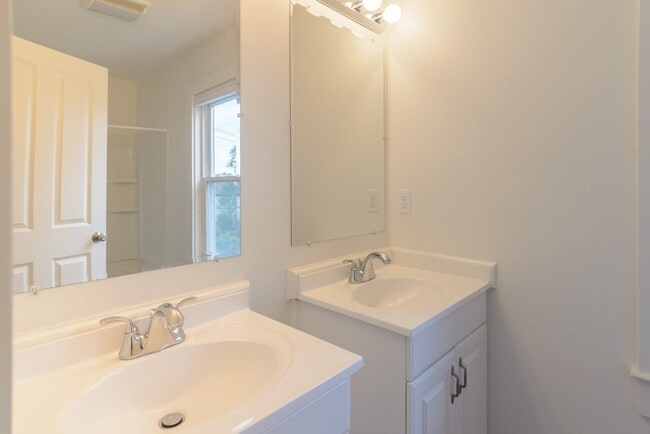 Building Photo - 3 Westerly St