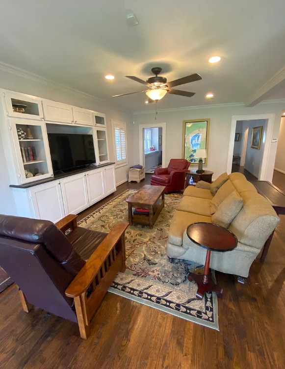 Building Photo - 3836 Mockingbird Ln