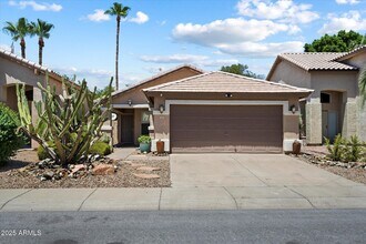 Building Photo - 4144 E Coolbrook Ave