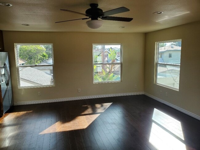 Building Photo - 1 Bedroom - 1 Bathroom in Beautiful Hillcrest