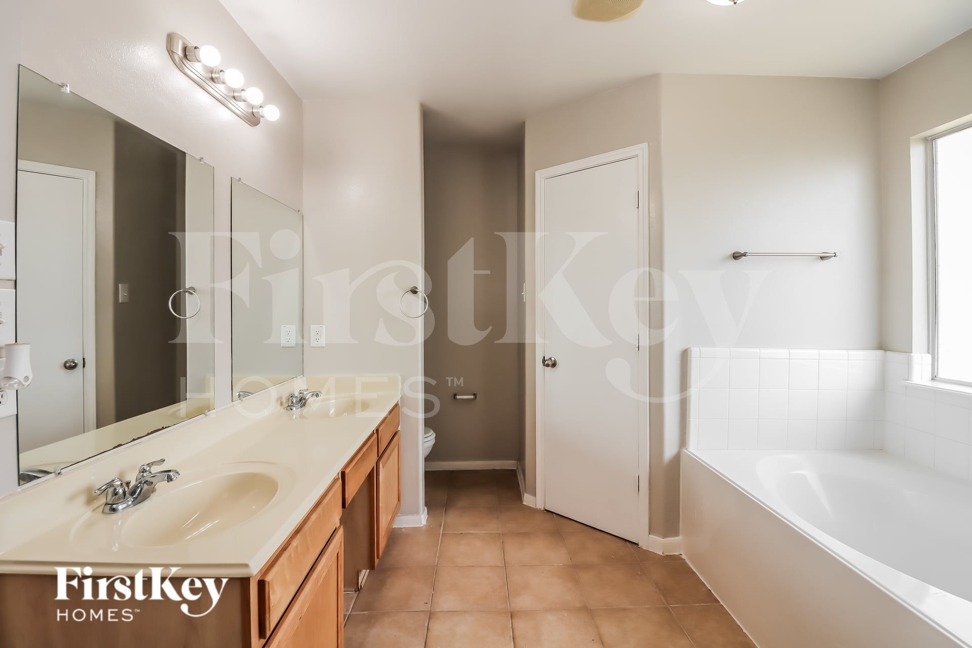 Building Photo - 25339 Barmby Dr