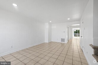 Building Photo - 1134 Providence Ct