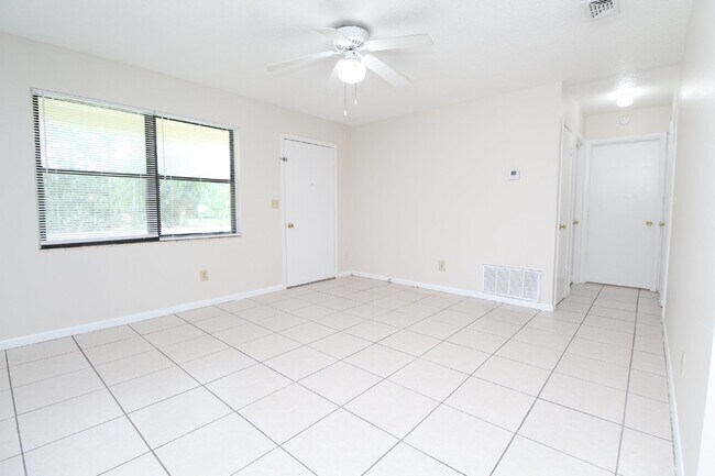 Building Photo - 2BR Duplex Near Blackwater River & Carpenter’s Park with Tile Flooring Throughout