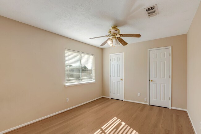 Building Photo - 914 Chapwood Ct