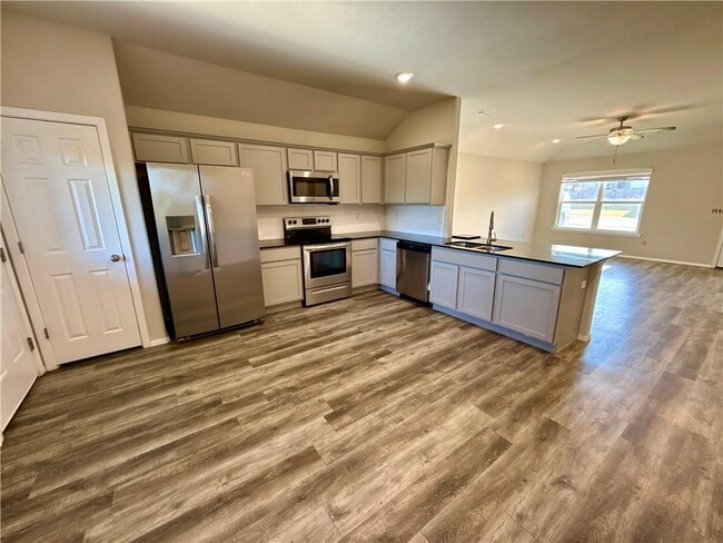 Building Photo - 530 Woodcreek Lp