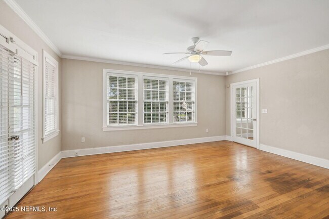 Building Photo - 2822 Herschel St