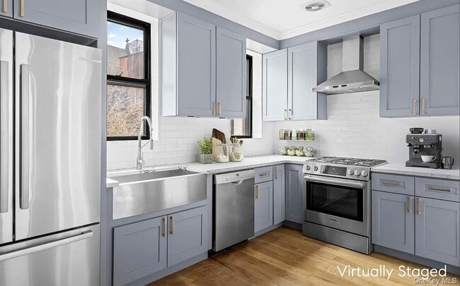 Building Photo - 181 Park Ave