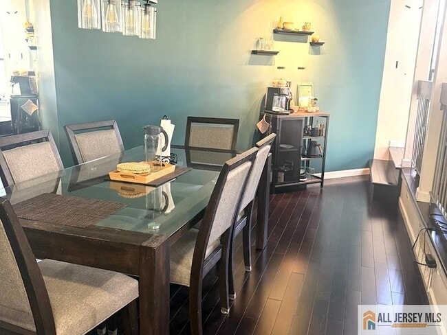 Building Photo - 44 Wisteria Ct