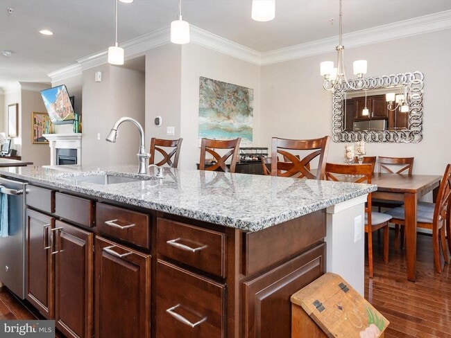 Building Photo - 1047 Ironwood Ln