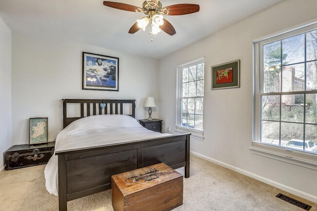Building Photo - 2066 Derby Ridge Ln