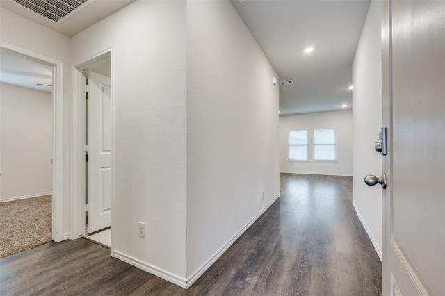 Building Photo - 309 Patina St