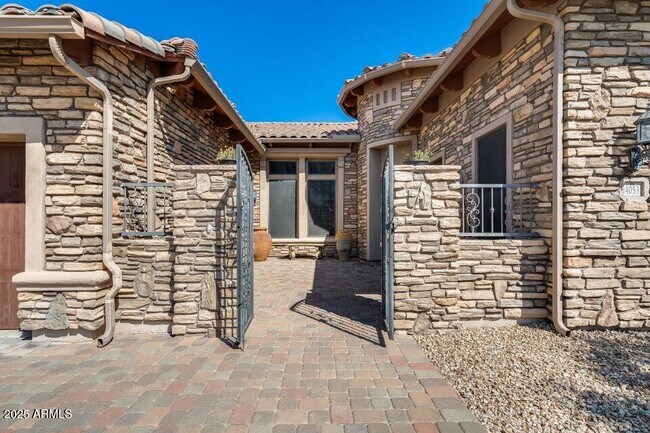 Building Photo - 4053 N Sage Creek Cir