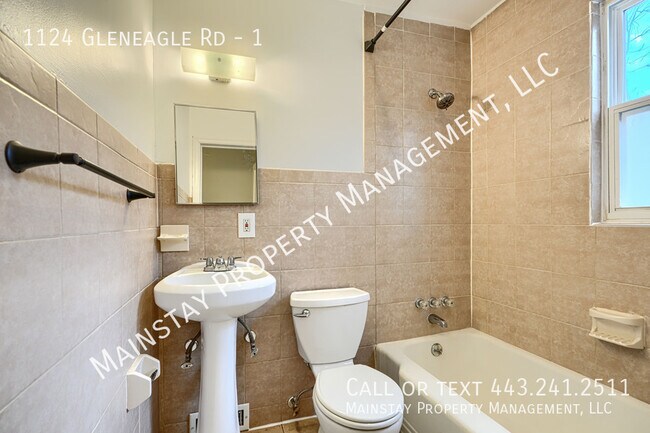 Building Photo - 1124 Gleneagle Rd