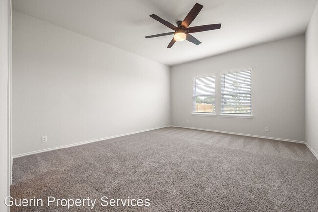 Building Photo - 4 br, 2.5 bath House - 133 Legendary Trail...