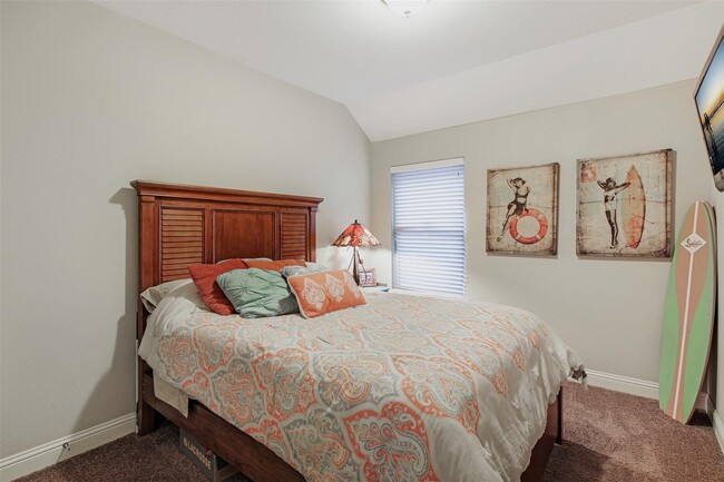 Building Photo - 2691 Costa Mesa Dr