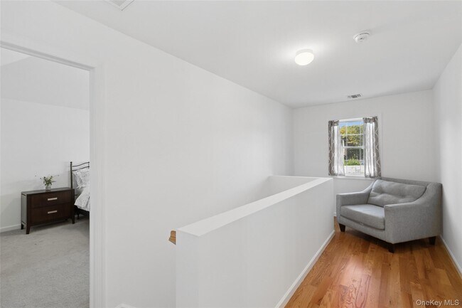 Building Photo - 16 Mastro Ct