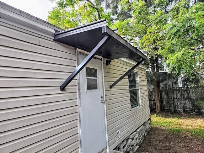 Building Photo - 6067 137th Terrace N