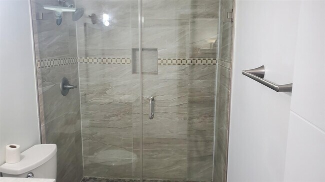 Building Photo - 10110 Boca Entrada Blvd