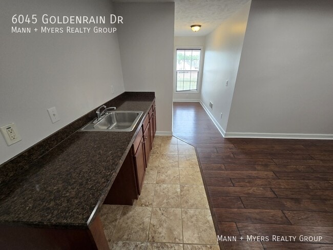 Building Photo - 6045 Goldenrain Dr