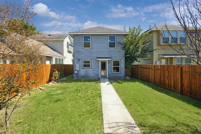 Building Photo - 4512 Senda Ln