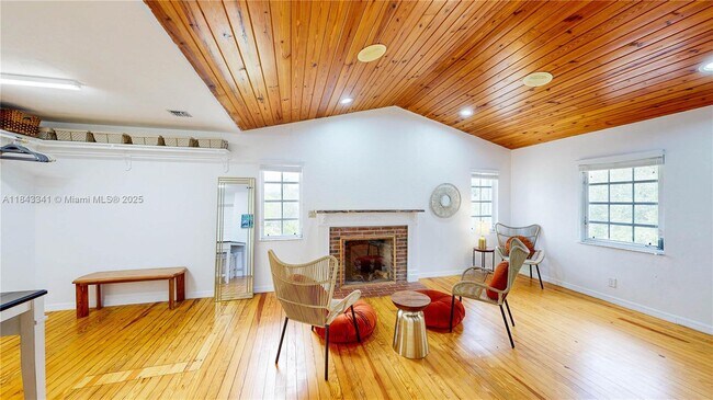 Building Photo - 24545 SW 192nd Ave