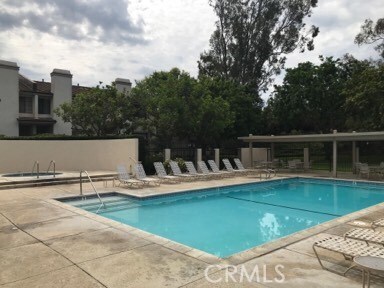 Building Photo - 9 Evening Breeze