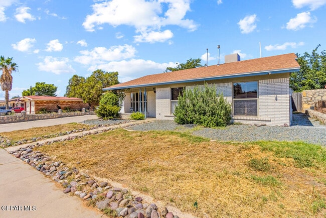 Building Photo - 10325 Cardigan Dr