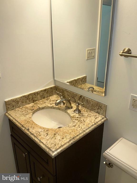 Building Photo - 4701 Red Fox Dr