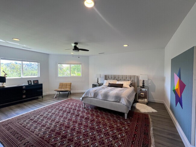 Master bed room - 21523 Dumetz Rd