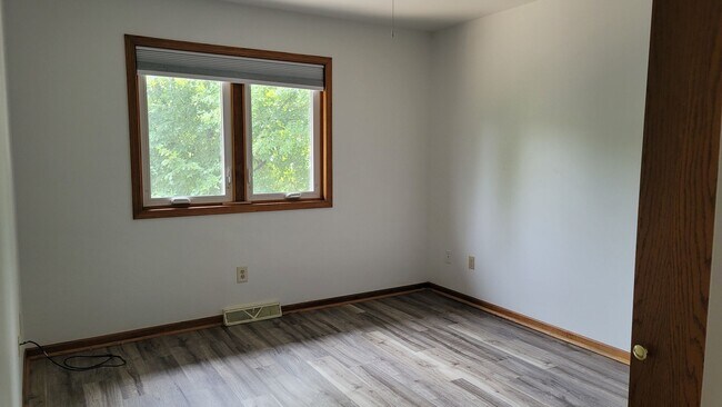 Building Photo - 1002-1004 N 16th Avenue