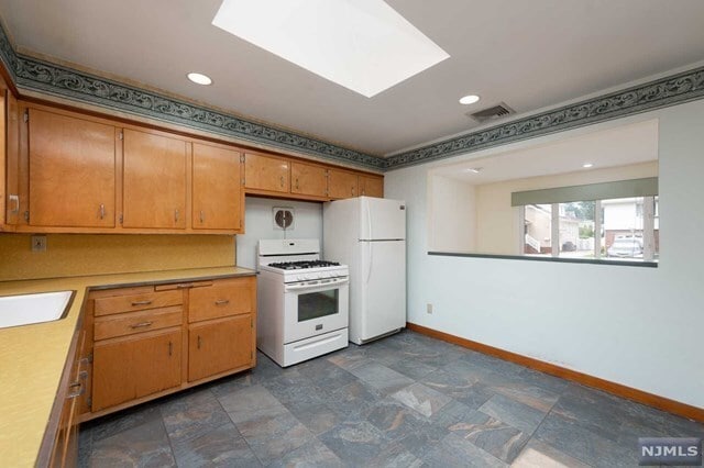 Building Photo - 21 Wickers St