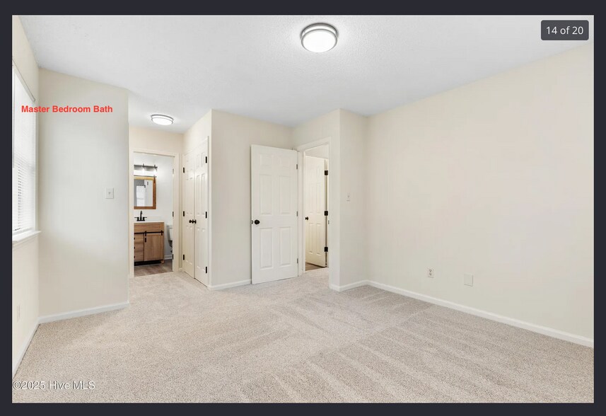 Building Photo - Room in House on Country Ln