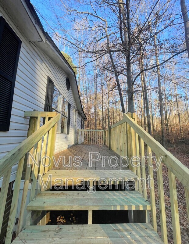 Building Photo - 249 Oakleigh Dr