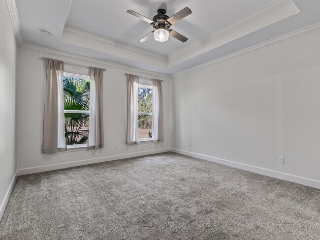 Building Photo - Private Home on 2 Acres Available Now!