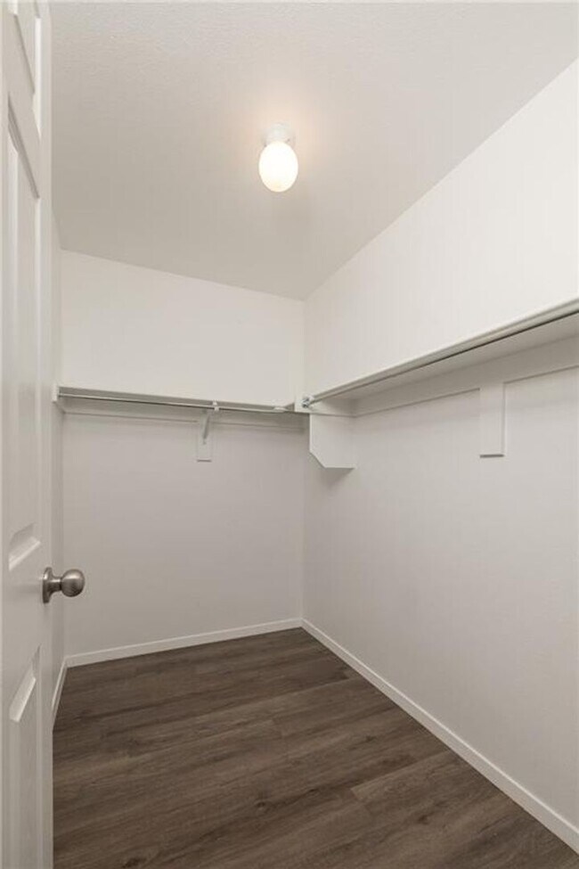 Building Photo - 2701 Bauer St