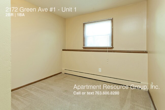 Building Photo - 2172 Green Ave