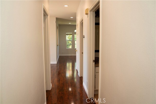 Building Photo - 71 Strawflower St