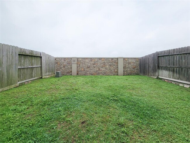 Building Photo - 5550 Purple Meadow Ln