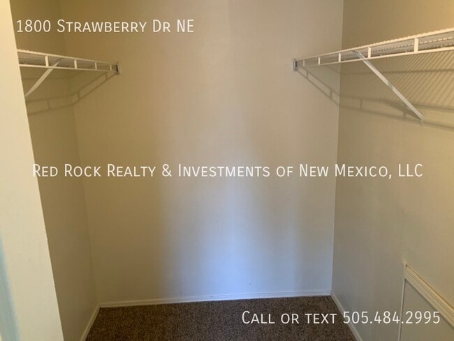 Building Photo - 1800 Strawberry Dr NE