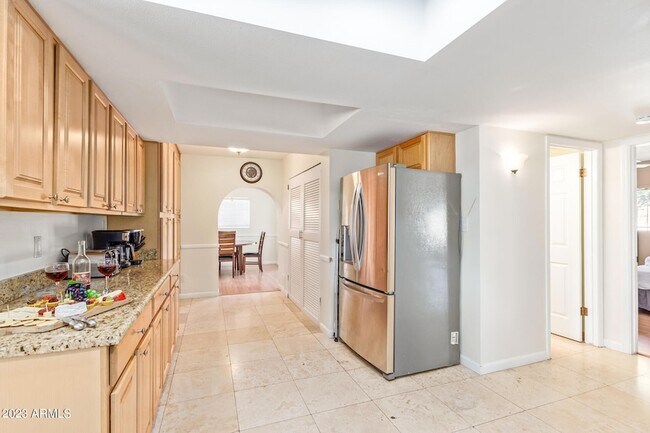 Building Photo - 6440 E Friess Dr