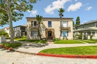 Building Photo - Spacious 1BR with Separate Dining Room in Leimert Park – Private Entrance, W/D Hookups, Move-In 5/1