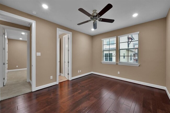 Building Photo - 14546 San Pietro Dr